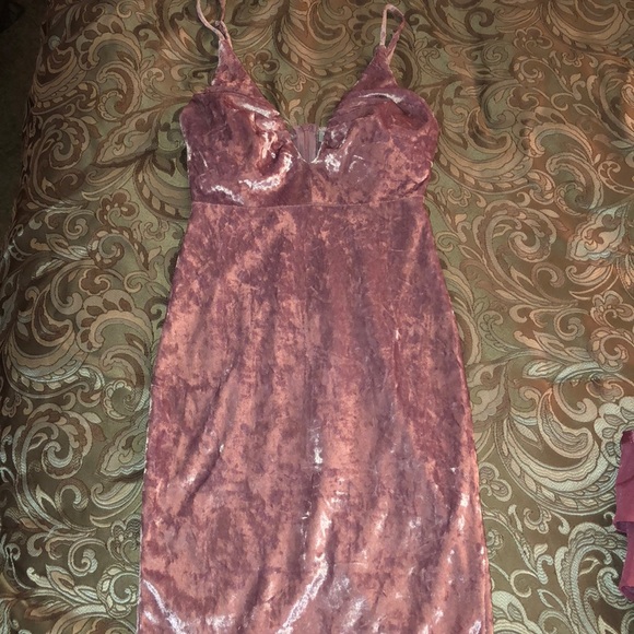 Pink dress - Picture 1 of 3